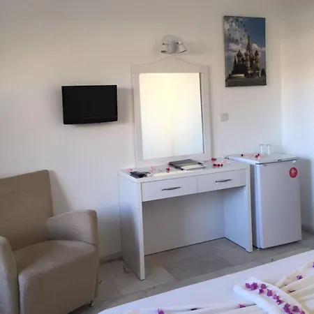 Zeus Turunc Hotel 3*
