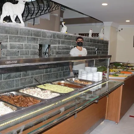 Zeus Turunc Hotel 3*